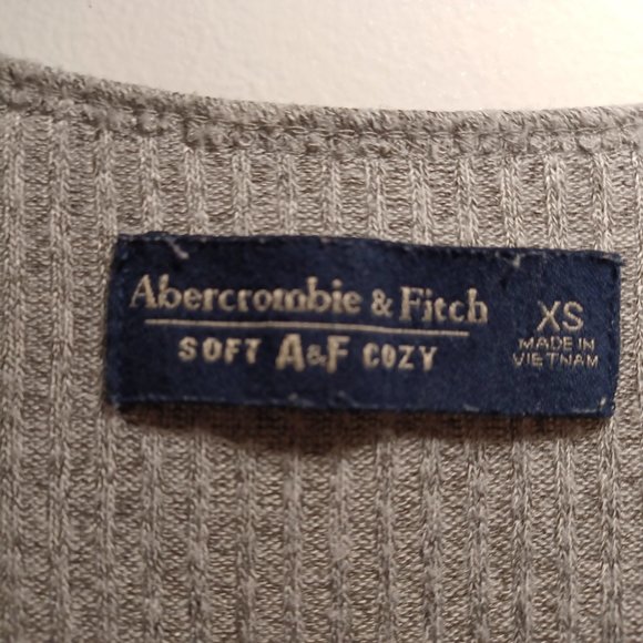 Abercrombie & Fitch Knit Side Wrap Cozy Top - Picture 6 of 7
